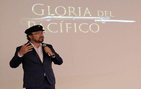 MIÉRCOLES DE CINE: ESTUDIANTES RECIBIERON LA EXPERIENCIA DEL DIRECTOR DE LA PELÍCULA GLORIA DEL PACÍFICO