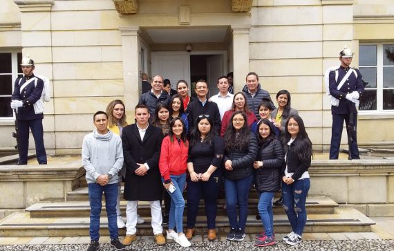 Delegación de estudiantes de Derecho realizó viaje de estudios a Colombia
